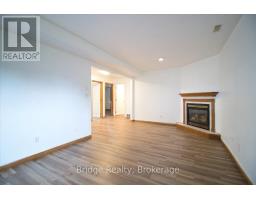 35 GREENFIELD LANE - 22
