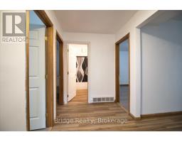 35 GREENFIELD LANE - 23