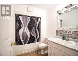 35 GREENFIELD LANE - 26