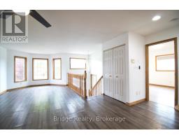 35 GREENFIELD LANE - 8