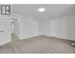 7 SANDY COURT - 22