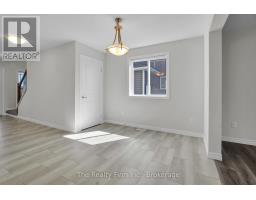 7 SANDY COURT - 7