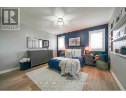 174 KINGFISHER AVENUE - 22