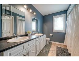 174 KINGFISHER AVENUE - 25
