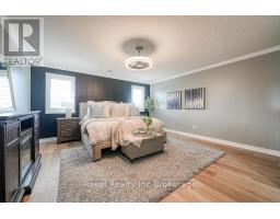 174 KINGFISHER AVENUE - 26