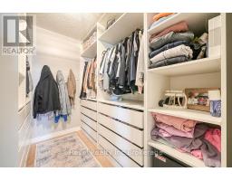 174 KINGFISHER AVENUE - 28