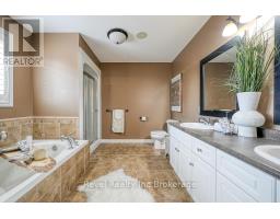 174 KINGFISHER AVENUE - 29