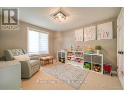 174 KINGFISHER AVENUE - 35