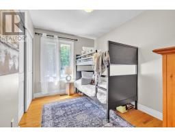 70 GLENBURNIE CRESCENT - 16