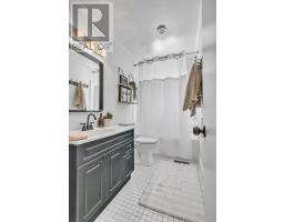 70 GLENBURNIE CRESCENT - 17
