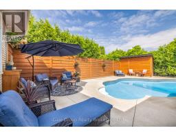 70 GLENBURNIE CRESCENT - 31