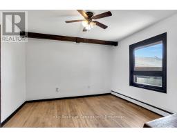 905 BLUELINE ROAD - 21
