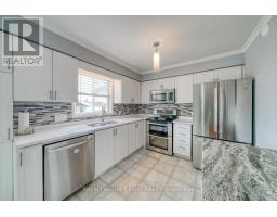 109 CANROBERT STREET - 10