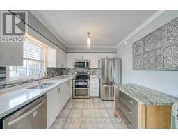 109 CANROBERT STREET - 11