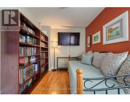 109 CANROBERT STREET - 19