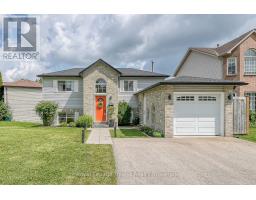 109 CANROBERT STREET - 2