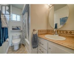 109 CANROBERT STREET - 20