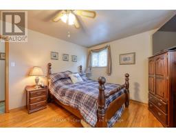 14 LOWRIE CRESCENT - 20