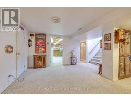14 LOWRIE CRESCENT - 25