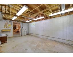 14 LOWRIE CRESCENT - 28