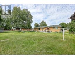 14 LOWRIE CRESCENT - 39