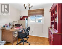 16 EDGAR DRIVE - 20