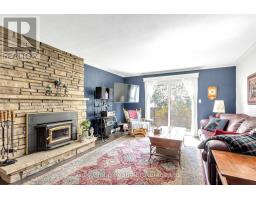 16 EDGAR DRIVE - 9