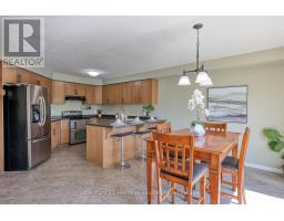 386 CHAMPLAIN AVENUE - 10