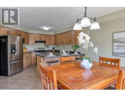 386 CHAMPLAIN AVENUE - 11