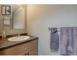 386 CHAMPLAIN AVENUE - 18