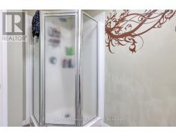 386 CHAMPLAIN AVENUE - 22