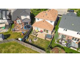 386 CHAMPLAIN AVENUE - 39
