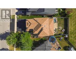 386 CHAMPLAIN AVENUE - 40