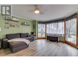 84 BAIRD STREET S - 10