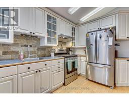 84 BAIRD STREET S - 16