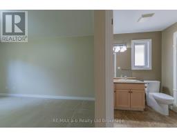 135 WESTON DRIVE - 14