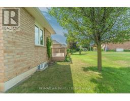 135 WESTON DRIVE - 17