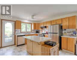 36 ROSSITER ROAD - 11
