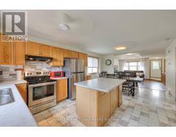 36 ROSSITER ROAD - 13