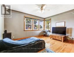 12 PARKVIEW ROAD - 11