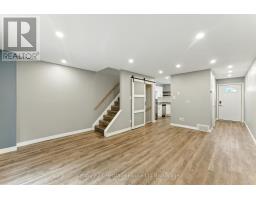 25 - 141 BAY STREET - 12