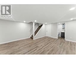 25 - 141 BAY STREET - 20