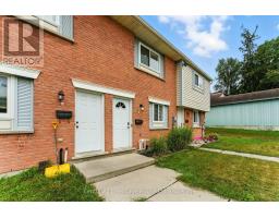 25 - 141 BAY STREET - 3