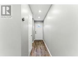 25 - 141 BAY STREET - 5