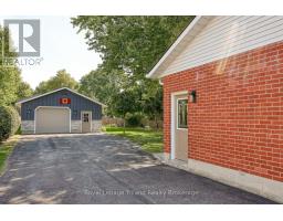 12 NEWTON STREET - 36