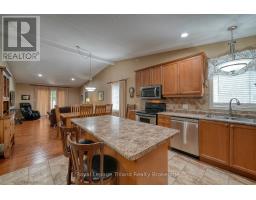 1 - 54 GARDEN AVENUE - 10
