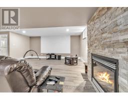 10 WESTVIEW COURT - 29