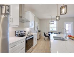 12 - 19 ANDERSON STREET - 21