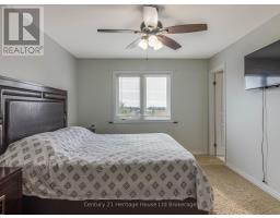 702 FRONTENAC CRESCENT - 20