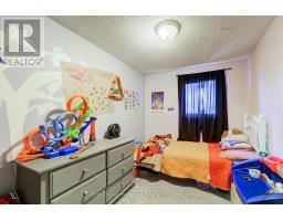 28 - 1093 NELLIS STREET - 18
